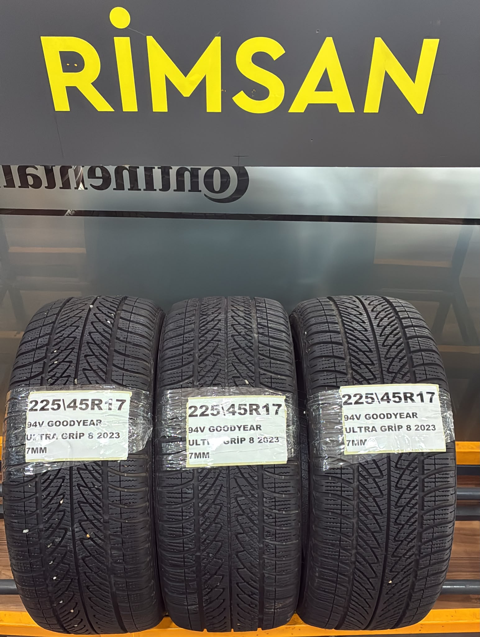 GOODYEAR UltraGrip 8 Performance 225/45R17 94V XL M+S 3PMSF FP